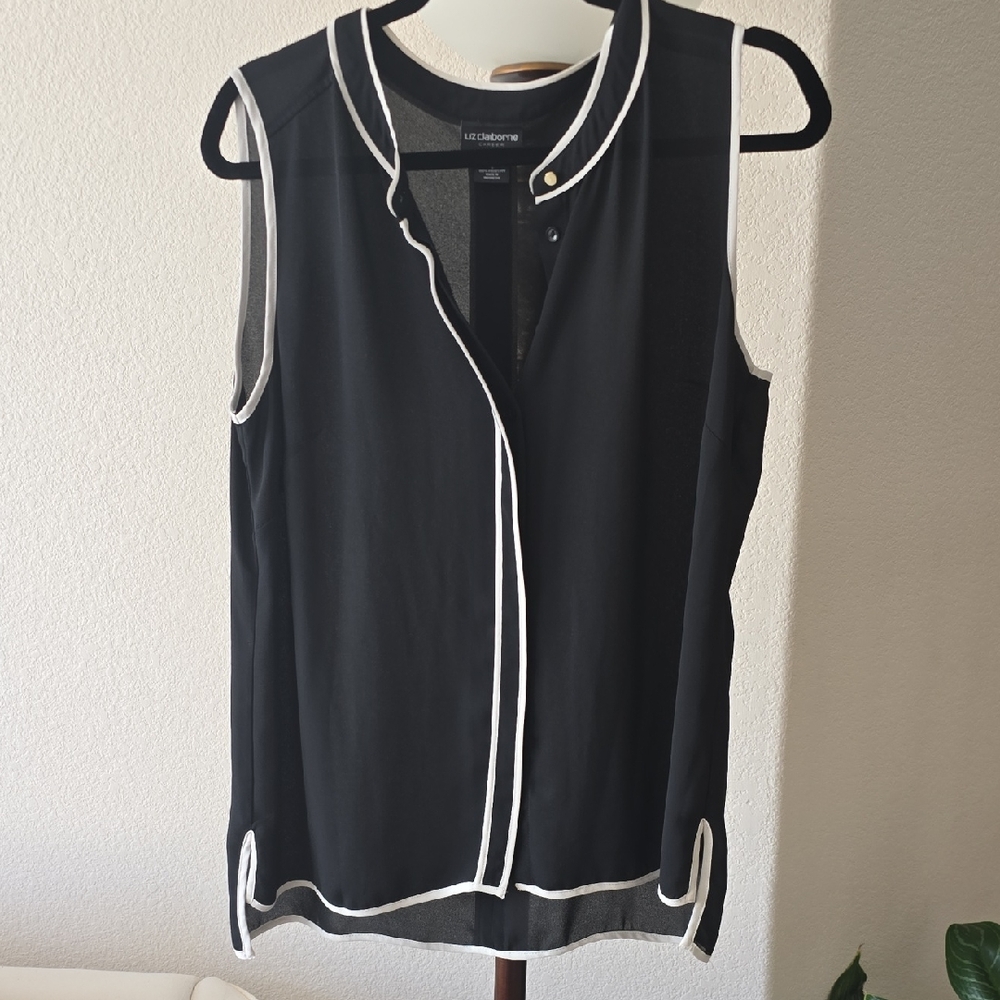 Liz Claiborne Black Sleeveless Blouse with Mandarin Collar